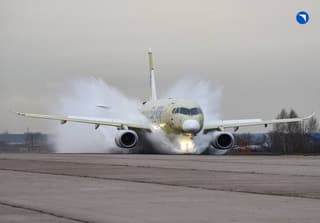 New "Superjet" Will Not Be Able to Land on All Runways: Water Tests Conducted to Check Limits