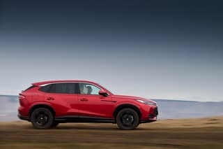 "Moskvich" drastically changes course: instead of old models - new crossovers