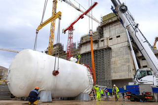 Con una masa de 96 toneladas: se instalaron tanques de refrigeración de emergencia en el segundo bloque de la central nuclear "Akkuyu"