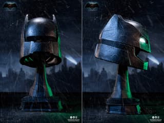 Права на изображения принадлежат DC Comics, Warner Bros Entertainement Inc. и PureArts