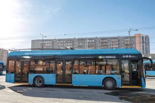 Ekaterimburgo recibió 55 trolebuses UTTZ-6241 y UTTZ-6243 con autonomía de hasta 40 km con un mes de retraso