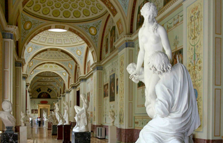El Hermitage ha ocultado sus obras maestras en la nube: 350 terabytes de pintura y escultura recibieron doble protección