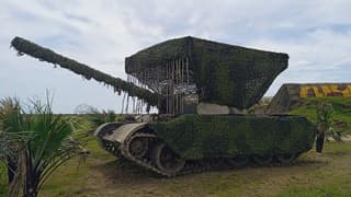 Cuban T-55 Ready for New War: Tank Receives Local Tuning for UAV Protection