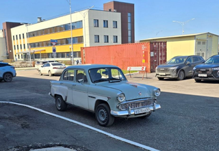 Moskvich-407 con interior de Daewoo Matiz: un exingeniero de AvtoVAZ mostró un inusual proyecto de tuning