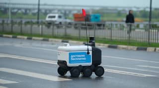 Fourth-generation delivery robots with new lidar launched in four regions