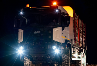 Replacement for European vehicles: the first Russian logging truck with independent suspension will be delivered to Khanty-Mansi Autonomous Okrug