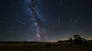 La lluvia de estrellas de las Perseidas en 2026 será especialmente visible: la Luna no interferirá con las observaciones de verano
