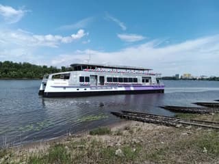 Катамаран-гигант «Соммерс-L» спустили на воду в Самаре