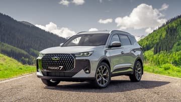 В Казахстане резко подешевели все модели Chery. Флагманский Tiggo 9 теперь на 1,8 млн рублей дешевле, чем в России