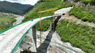 Стройка века растягивается: сложные туннели, уникальный арочный мост и самый дорогой участок дороги ещё не готовы