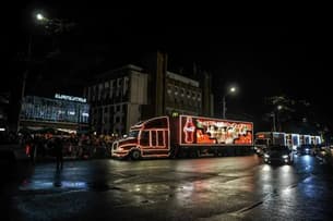 Coca-Cola приостановила новогодний караван в Грузии