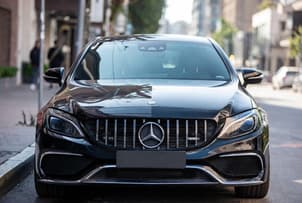 Sakartveloshi qoveli merve avtomobili - Mercedes-Benz-ia: kveqnis avtoparkis liderebi