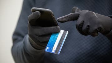 В Узбекистане пенсионеров предупреждают о новой телефонной мошеннической схеме