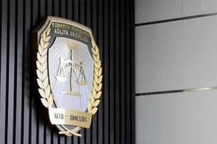 В Узбекистане изменили правила сбора за тонировку иностранных автомобилей