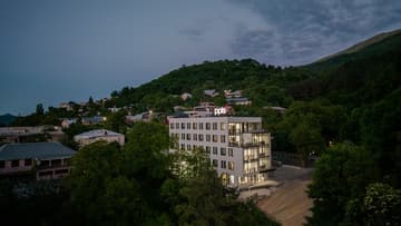 PPLS Rooms сможет принимать до 8000 человек в год, а Villa3 станет центром для встреч, обучения и новых идей