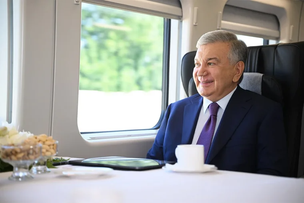 Ташкент и Бекабад связали новым электропоездом: 192 км пути, Wi-Fi и 300 тысяч пассажиров в год