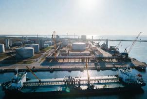 Батуми снова стал нефтяным мостом между Европой и Казахстаном: спустя 8 лет терминал возобновил перевалку авиакеросина