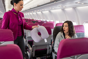 Wizz Air может взять с пассажиров доплату за подушку для шеи до 65 евро