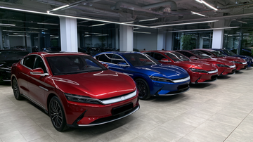 BYD-ი ოფიციალურად შემოვიდა საქართველოში: თბილისში ჩინური ბრენდის პირველი ავტოსალონი გაიხსნა