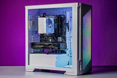 Илья Холодов