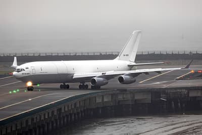 Ил-96-400Т