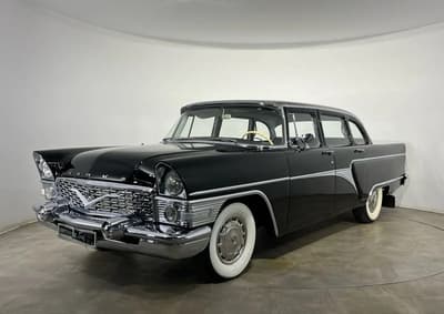 GAZ-13 «Chayka»