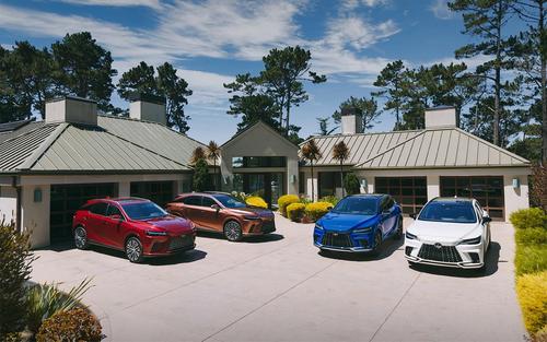 Фото Lexus