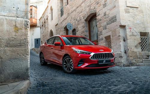 JAC J7 (Фото: JAC)