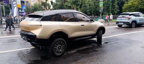 Voyt SUV
