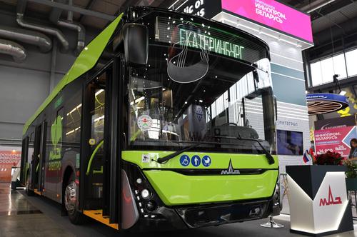 MAZ 303T21