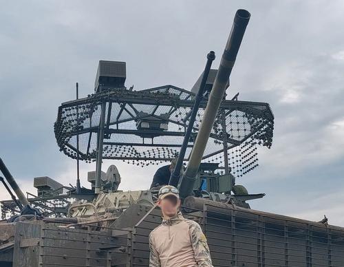 30-mm 2A72 automatic cannon and 100-mm 2A70 gun