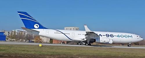 Il-96-400M