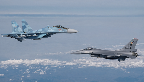 Су-35С оказался сильнее F-16AM/BM Block почти по всем параметрам