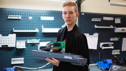 Московский школьник создал электронный мозг для беспилотного катера «Нерпа»
