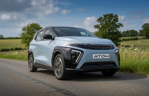 El "Atom" ruso sorprende en la carretera: el coche eléctrico recorrió casi 600 km sin recargar