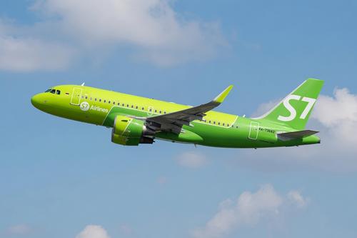 Engine caught fire on S7 plane flying to Krasnodar: Airbus A320 returned to Novosibirsk