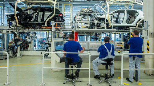 El fabricante de drones FPV "Gennady" invita a trabajar a los ingenieros de Volkswagen que serán despedidos en Alemania