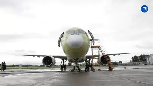 High-speed taxi tests of MC-21