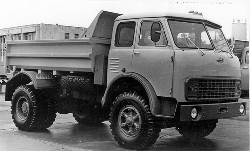 MAZ-5549