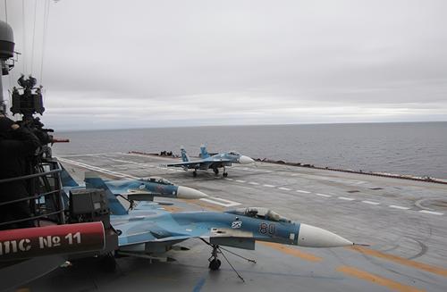 Russia corre el riesgo de perder su aviación naval mientras China construye portaaviones