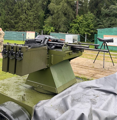 Three-barreled automated turret based on PKT machine guns