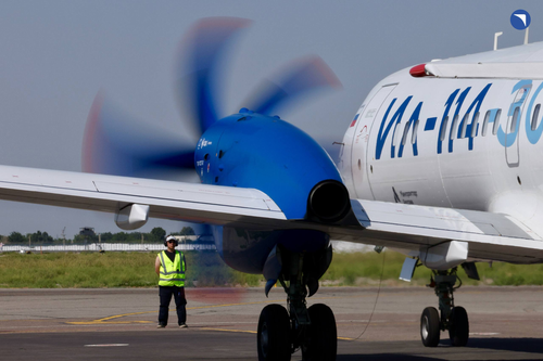 Il-114-300