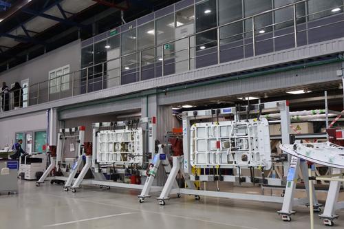 MS-21-310 door assembly