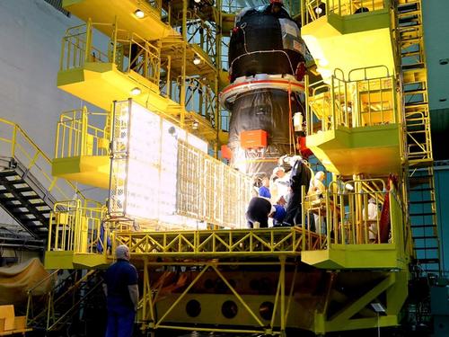 100 Lamps Instead of the Sun: "Progress MS-35" Solar Panels Tested at Baikonur