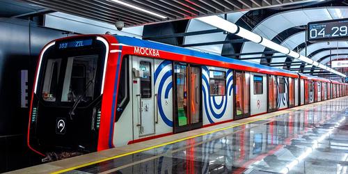 Поезд московского метро