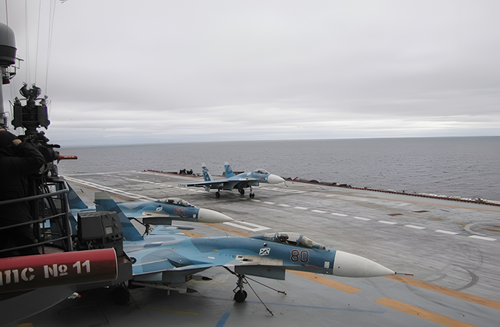 Se revela el número de MiG-29K y Su-33 embarcados mientras el portaaviones "Admiral Kuznetsov" está en reparación
