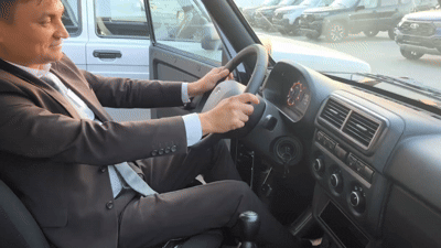 Ajuste de altura del volante en el Lada Niva Legend 1.8 Urban Black