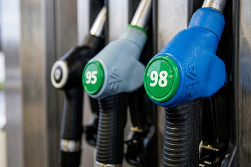 La gasolina AI-95 se agota: en Arkhangelsk se ofreció AI-98 a los automovilistas