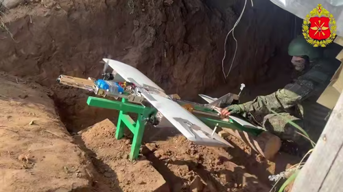 Новый носитель FPV-дронов сделали российские военные на базе «Молнии»