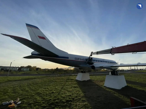 Ту-124